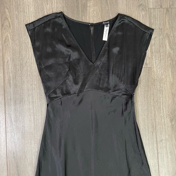Madewell Belinda Wide V Neck Satin Chic Midi Side Slit Dress US Women's 2 New - Picture 4 of 10
